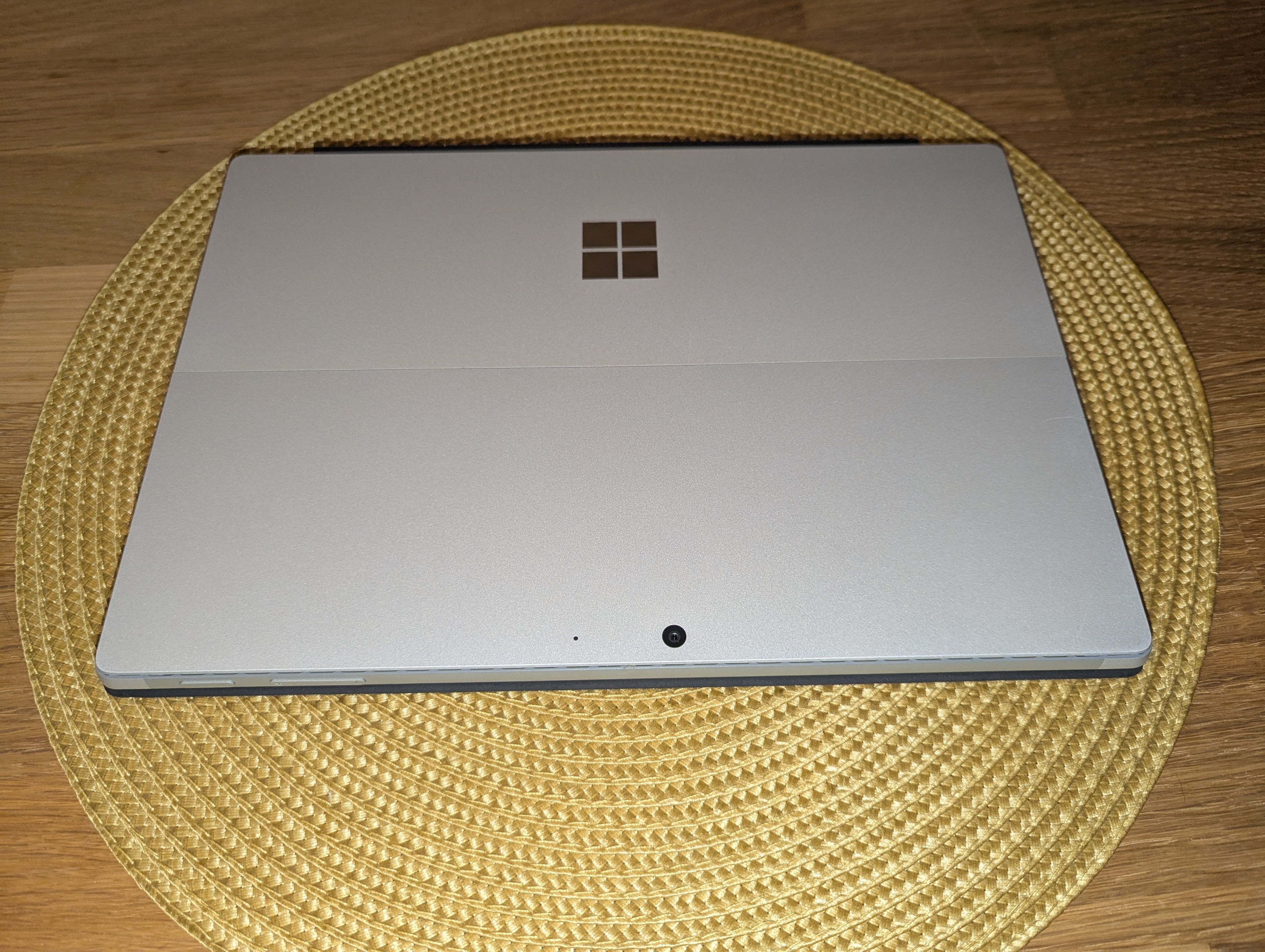 Microsoft Surface Pro 7 + teclado + caneta + bolsa i5(10ªg)/8GB/256ssd