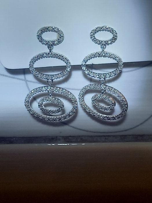 Золотые сережки с бриллиантами 0.70 карат