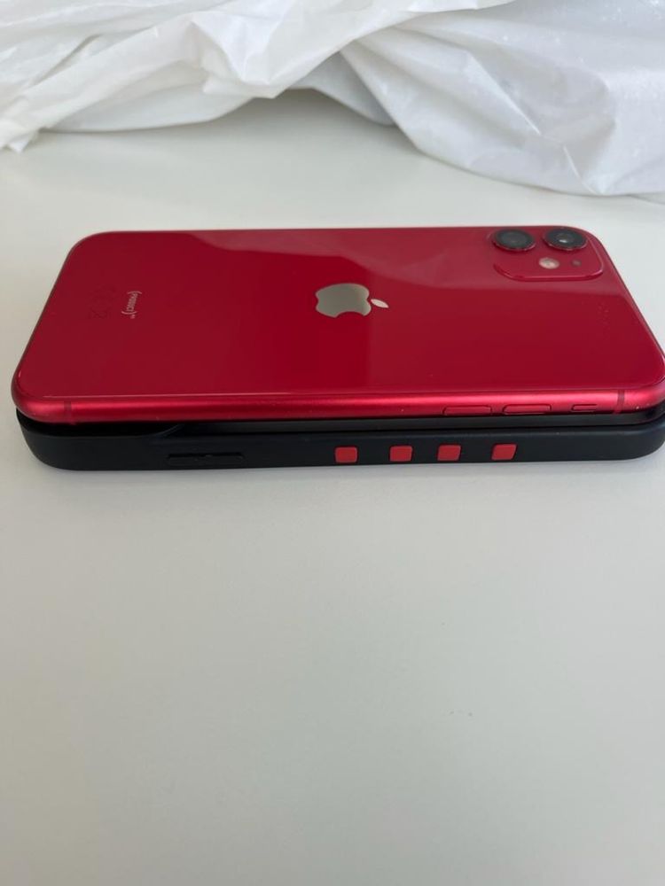 IPhone 11 vermelho