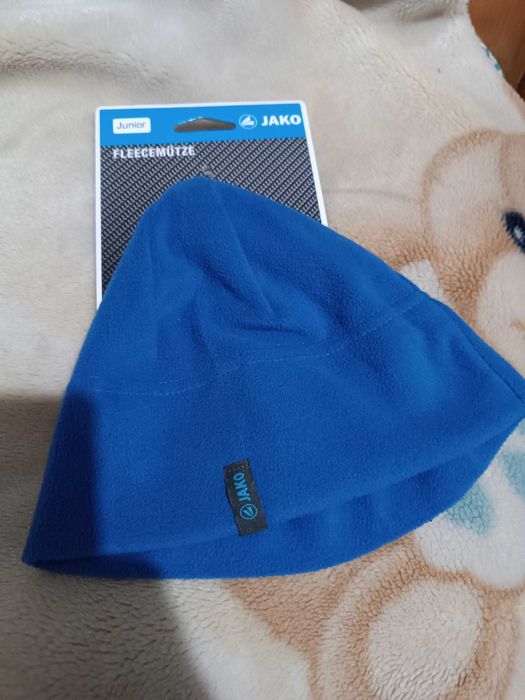Шапка весенне осенняя новая из Германии jako junior