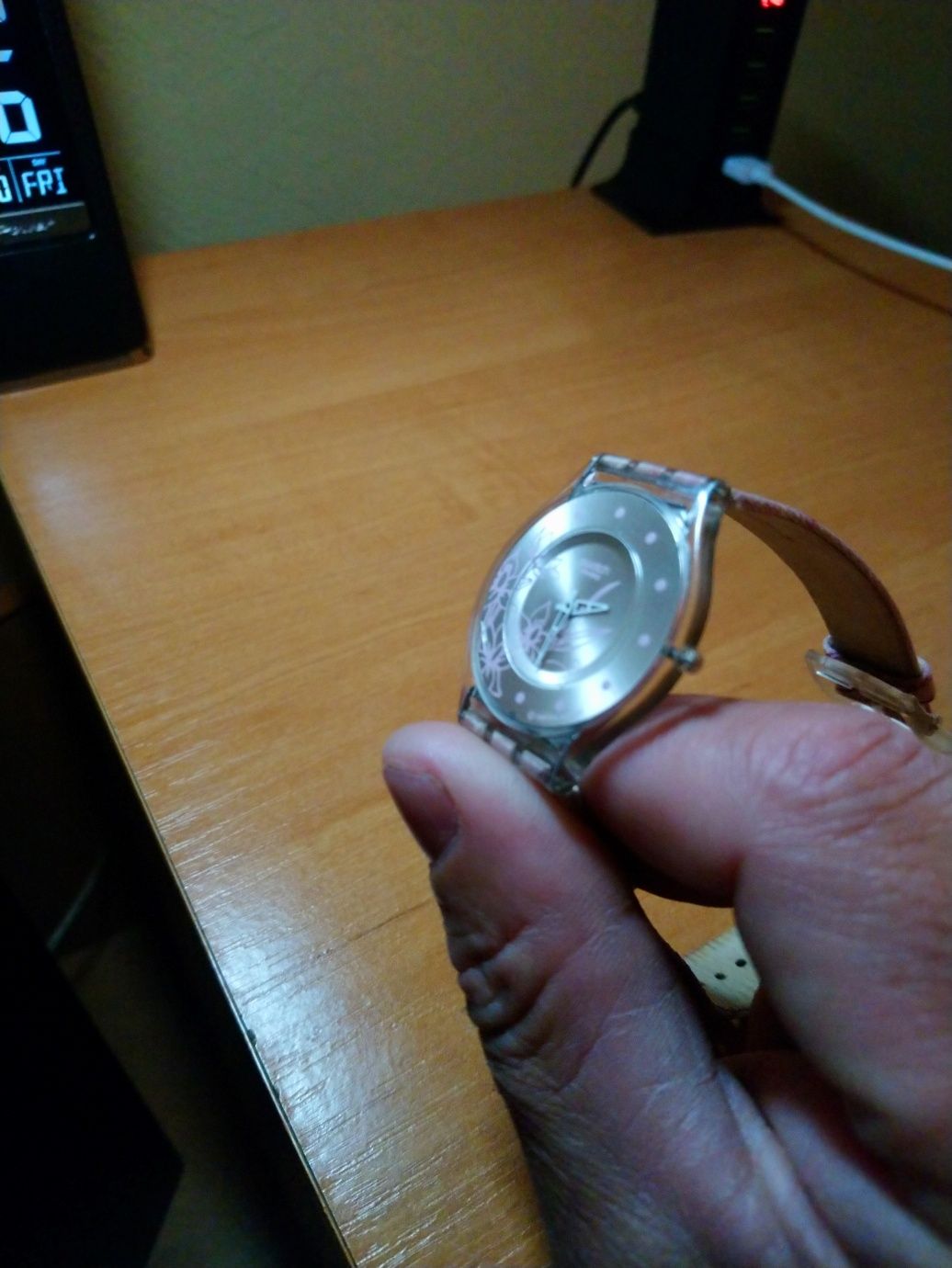 жіночий швейцарський годинник "swatch®" (SWISS MADE)