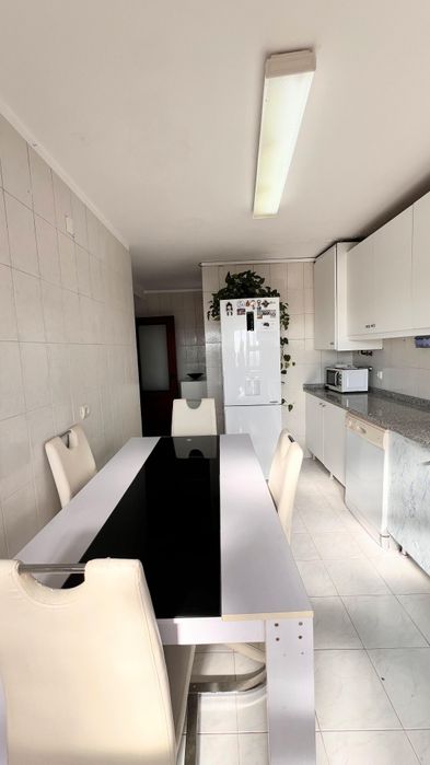 Alugo quartos em Baguim do Monte