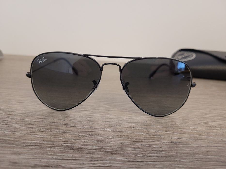 Okulary przeciwsłoneczne oryginalne, czarne Aventador firmy RayBan