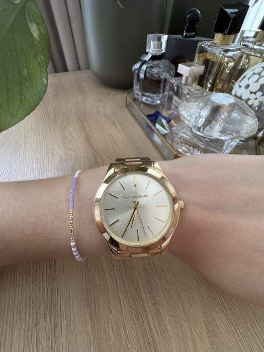 Złoty zegarek na bransolecie Michael Kors