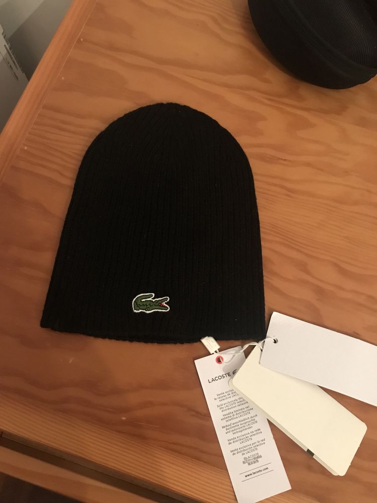 Gorro lacoste (novo )