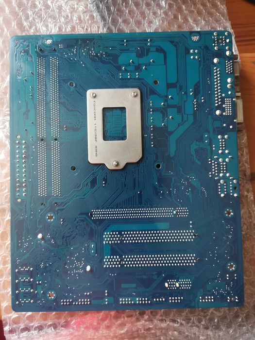 Материнська плата Gigabyte GA-H61M-S2PV