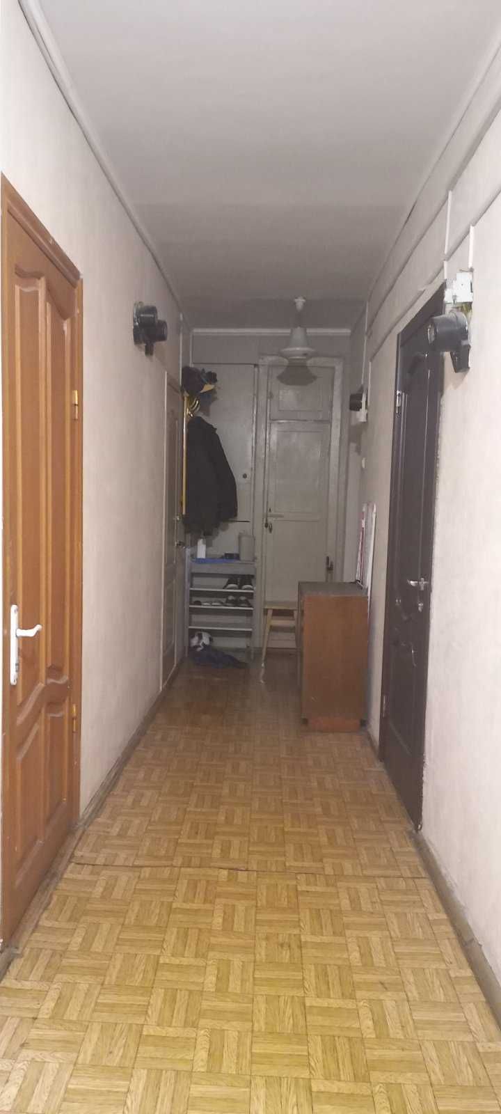 Сдам комнату в коммуне.