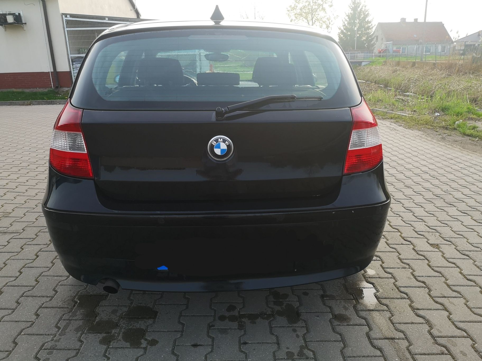 BMW seria 1 e87 czarna