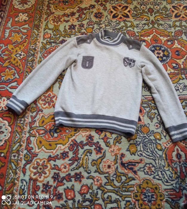 Продам детский свитер