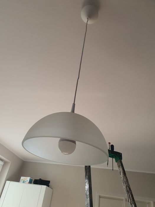Lampy że szklanym kloszem