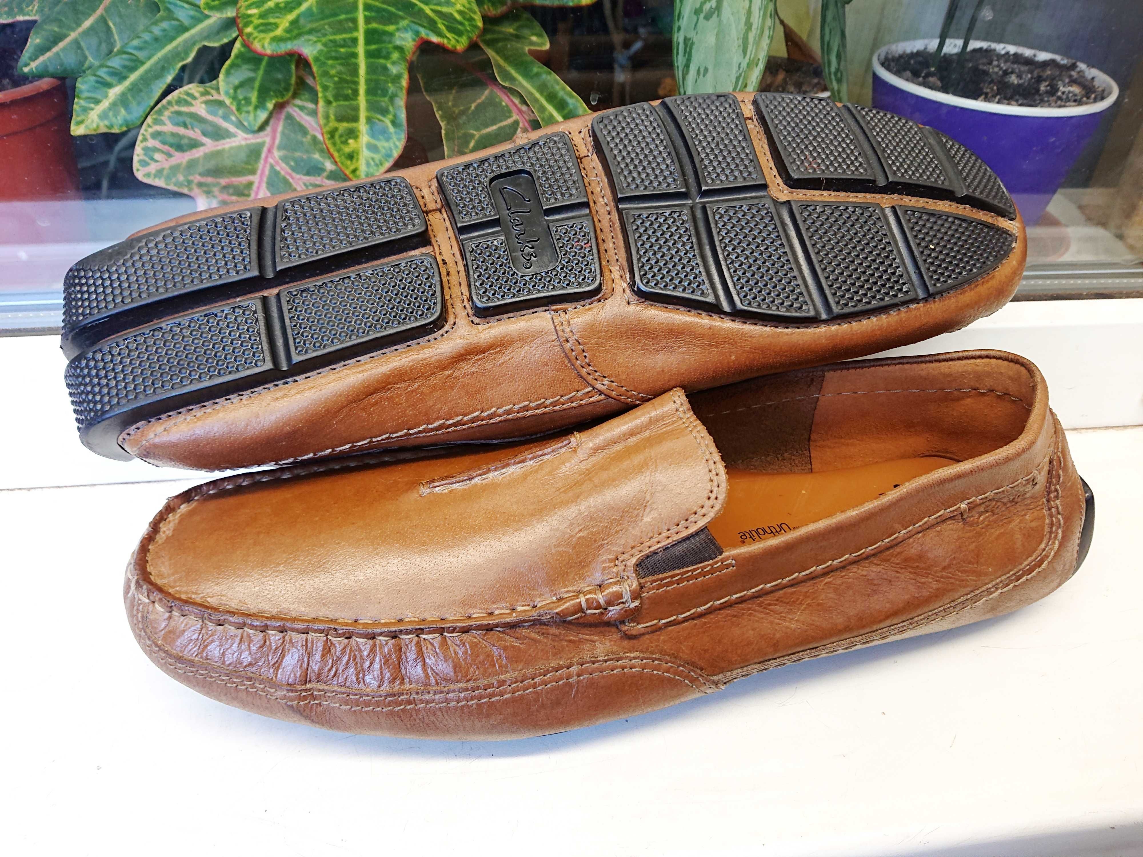 Очень мягкие и легкие  прошитые  мокасины "Clarks"  Оригинал  46 р