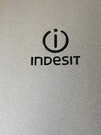 Холодильник Indesit