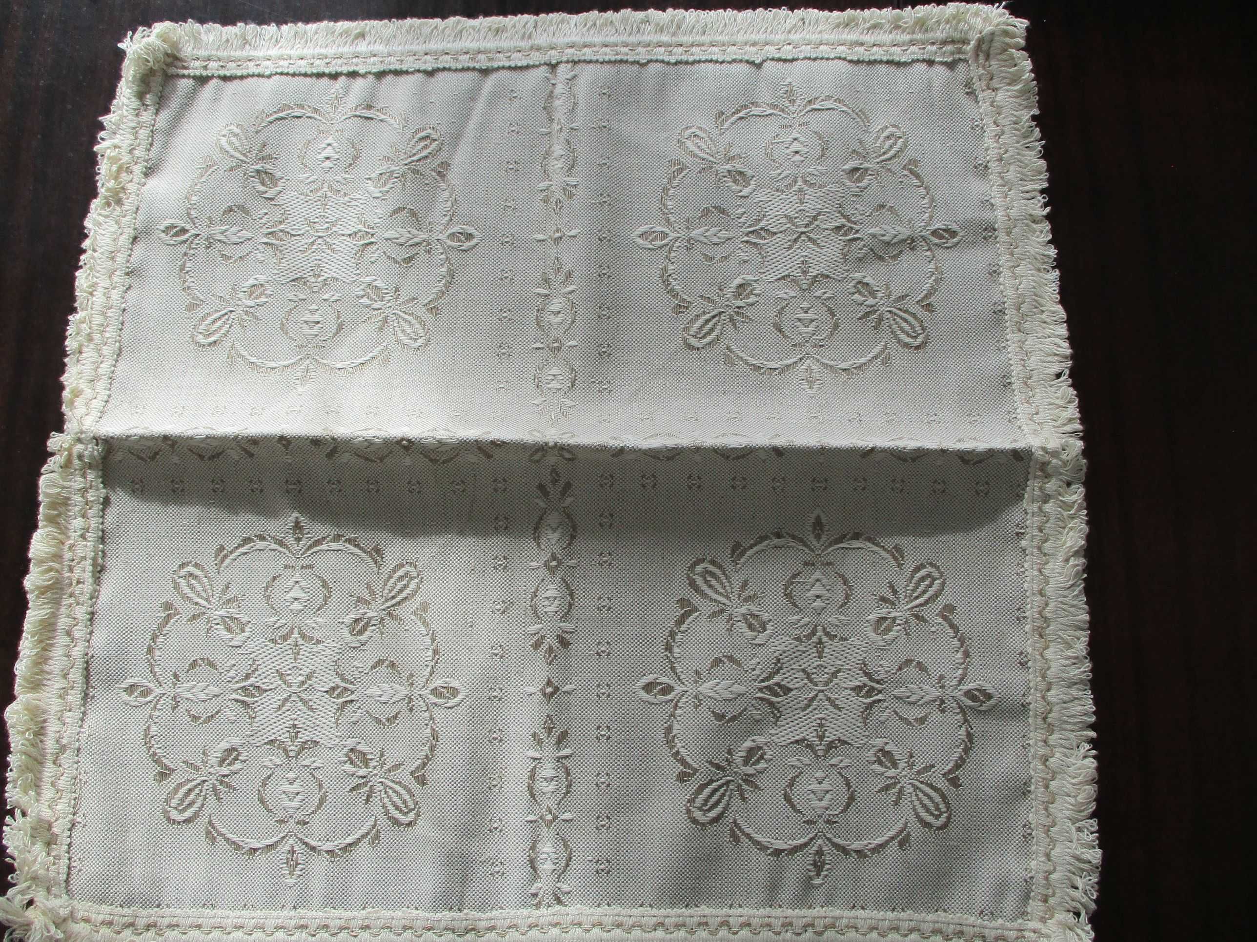 Conjunto de 9 Individuais de Mesa algodão/linho creme NOVOS 42 x 42 cm