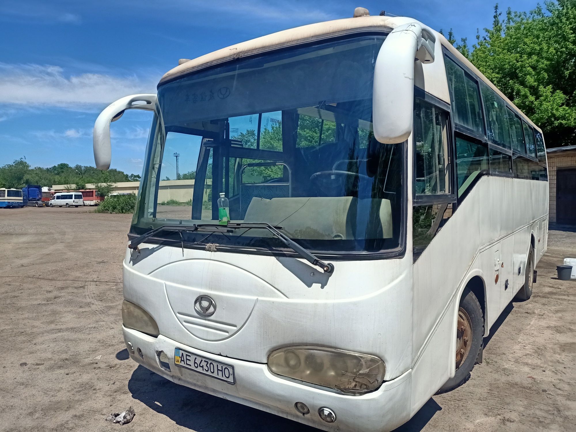 Автобус YOUYI ZGT 6831 DN