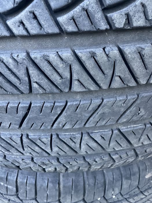 Резина всесезонная 225/60/18