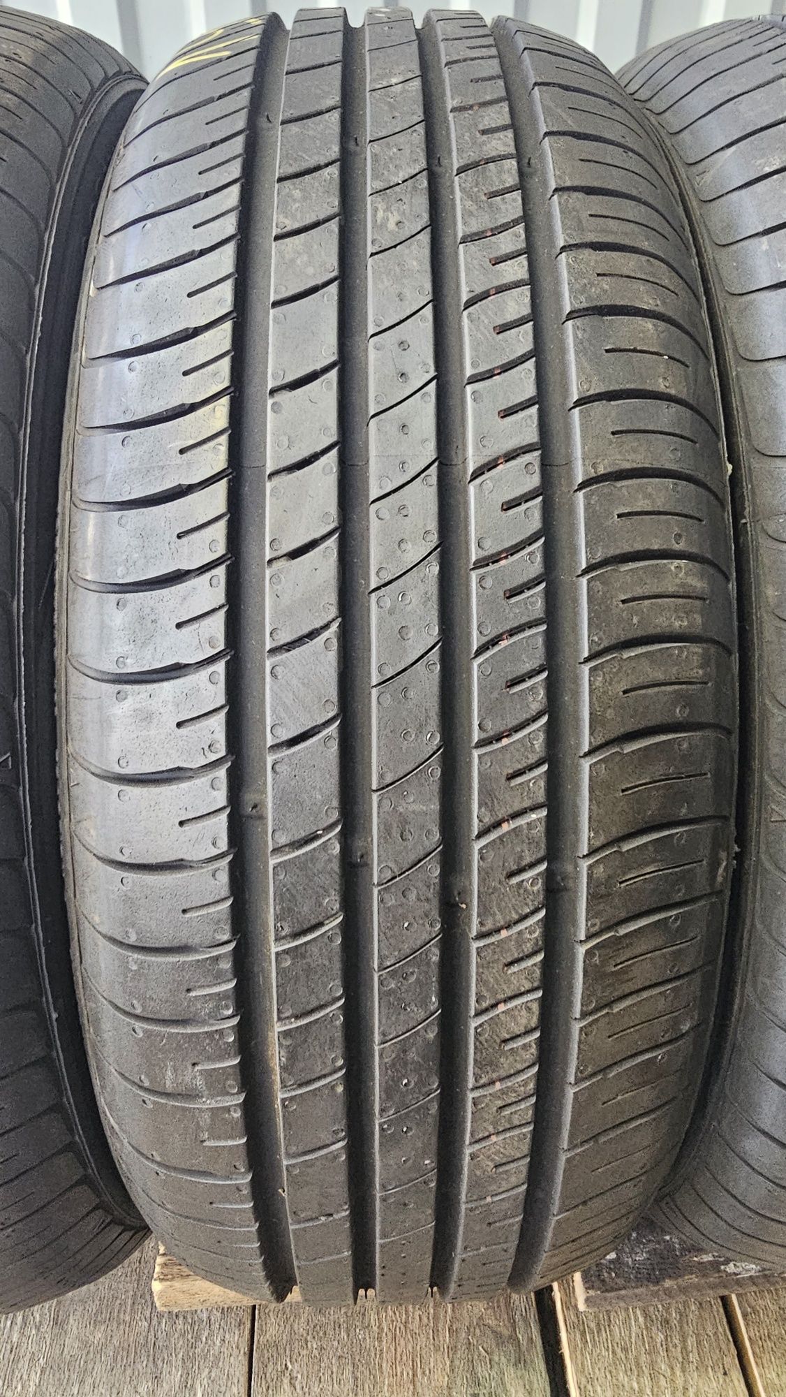 Kumho ecoWING ES01 185/55r15 86H