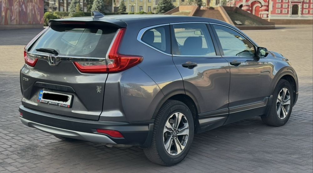 Продам Honda CR-V 2017 2.4 бензин
