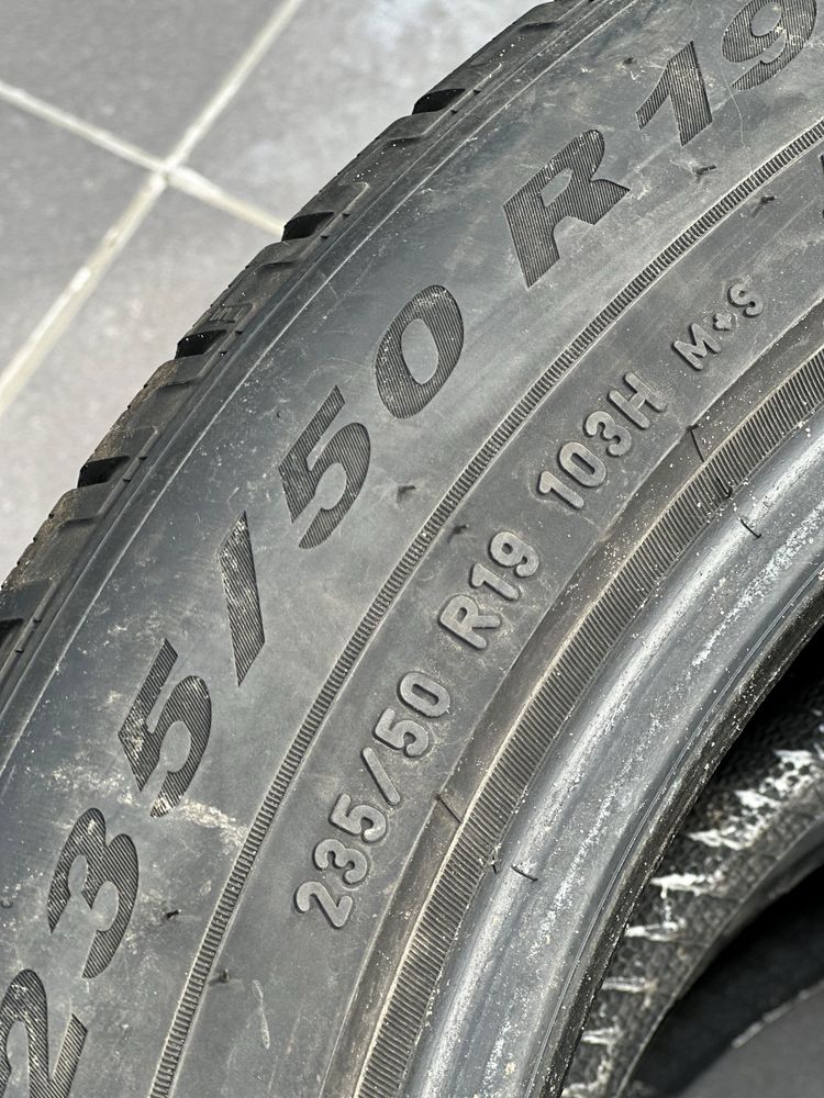 Zimowe opony Pirelli 235/50 R19 103H