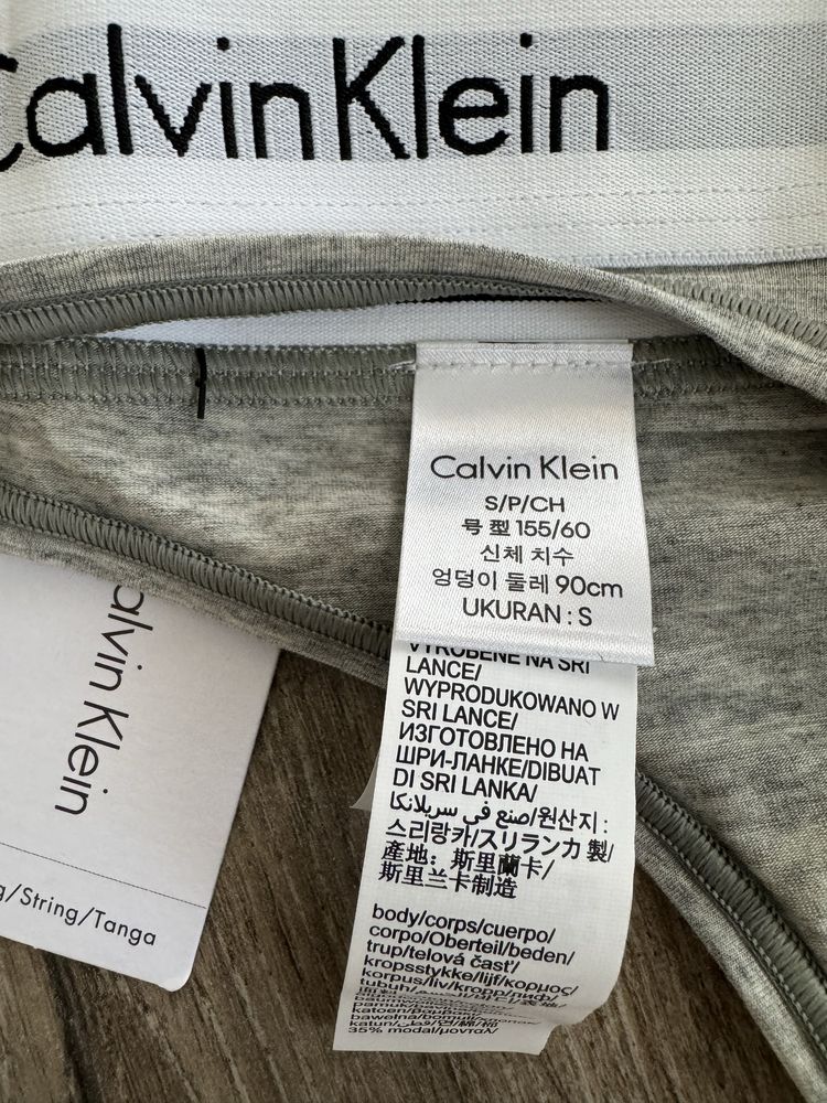 Трусики- стрінги Calvin Klein