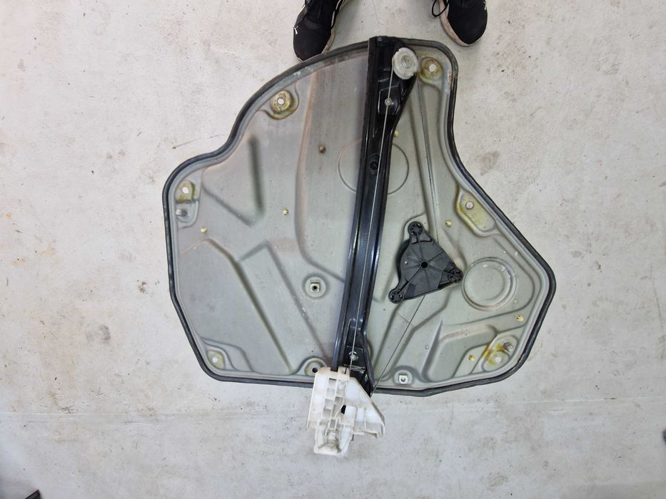 Mechanizm Podnoszenia Szyby L.T Skoda Octavia II Kombi 1Z0.839.655.B
