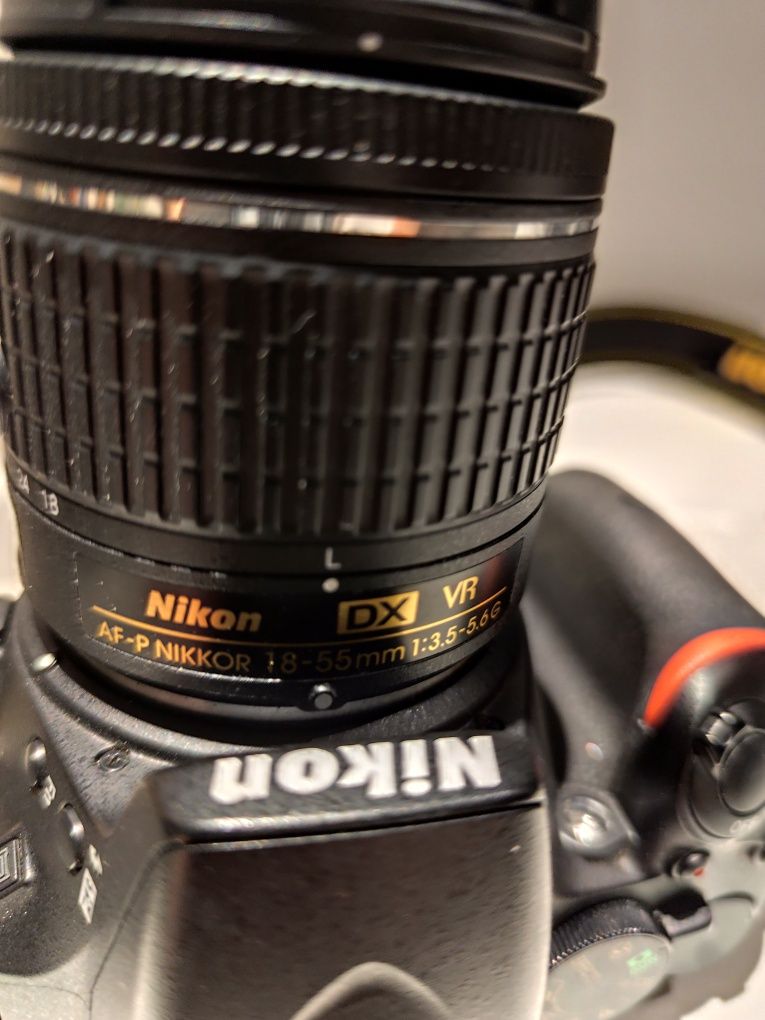 Nikon D5500 com lente 18-55mm