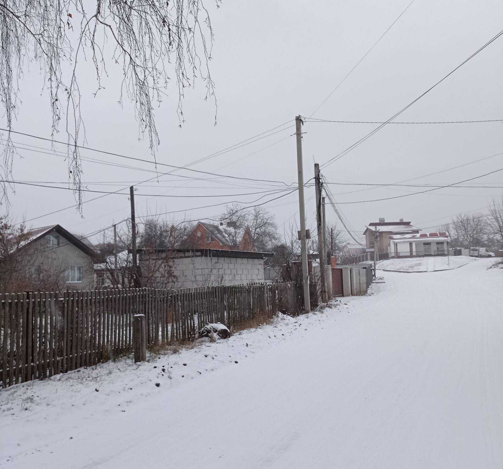 Продається невеликий житловий будинок в м.Василькові, Київської обл.