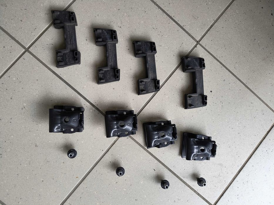 Thule - adapter do belek dla Toyota Auris Kombi KIT 186036