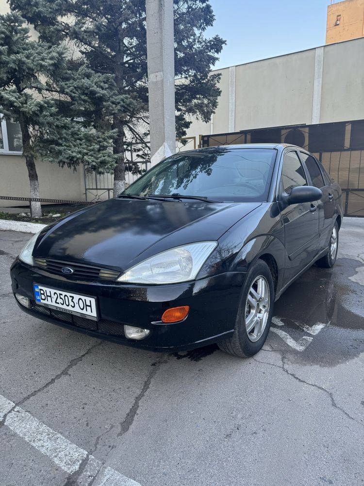 Продам Ford Focus 2001 год 2л Бензин Автомат