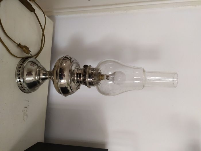 Candeeiro de mesa antigo a petróleo cromado completo