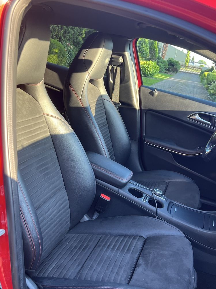 Mercedes GLA 180 AMG ALCANTARA  cena promo tylko  weekend