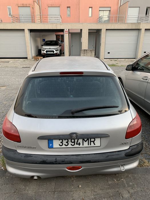 Carro Peugeot 206