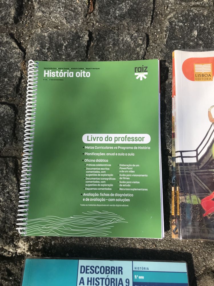 Livros / Manuais de História do 8.º ano e 9.º ano (Professor e Aluno)