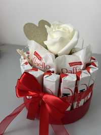 flowerbox słodki box dla kobiet prezent