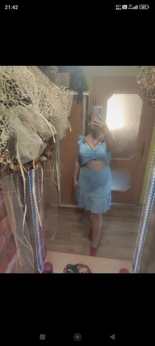 Błękitna sukienka ASOS