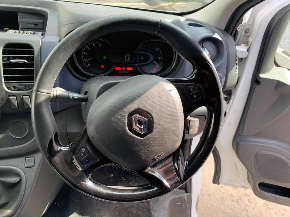 Розборка Опель Виваро 3 шрот Opel Vivaro 3 Renault Trafic капот кузов