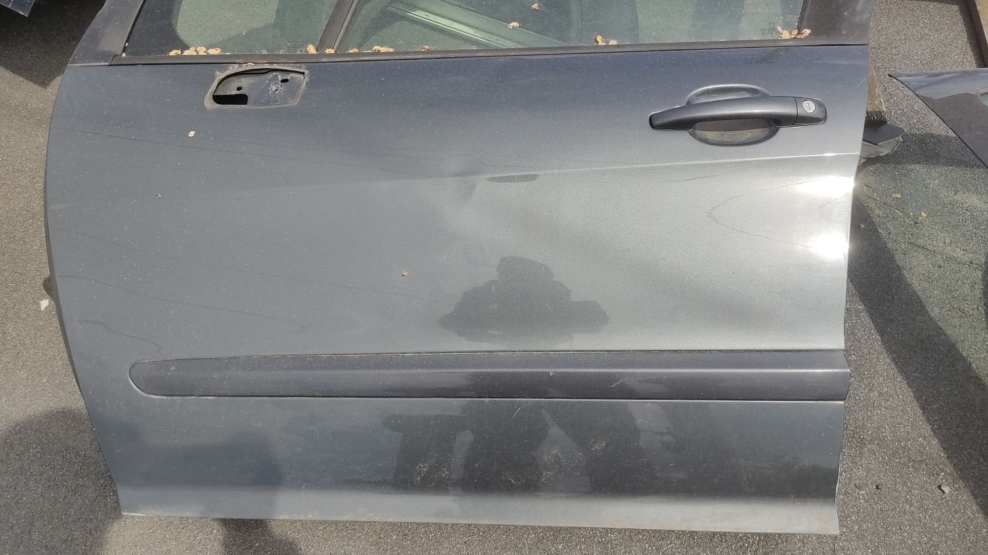Діері дверь водительская Peugeot 308 2007-14