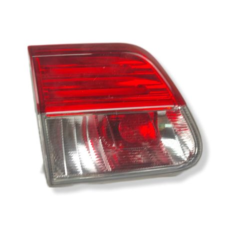 Lampa lewy tył toyota Avensis T27 kombi LED