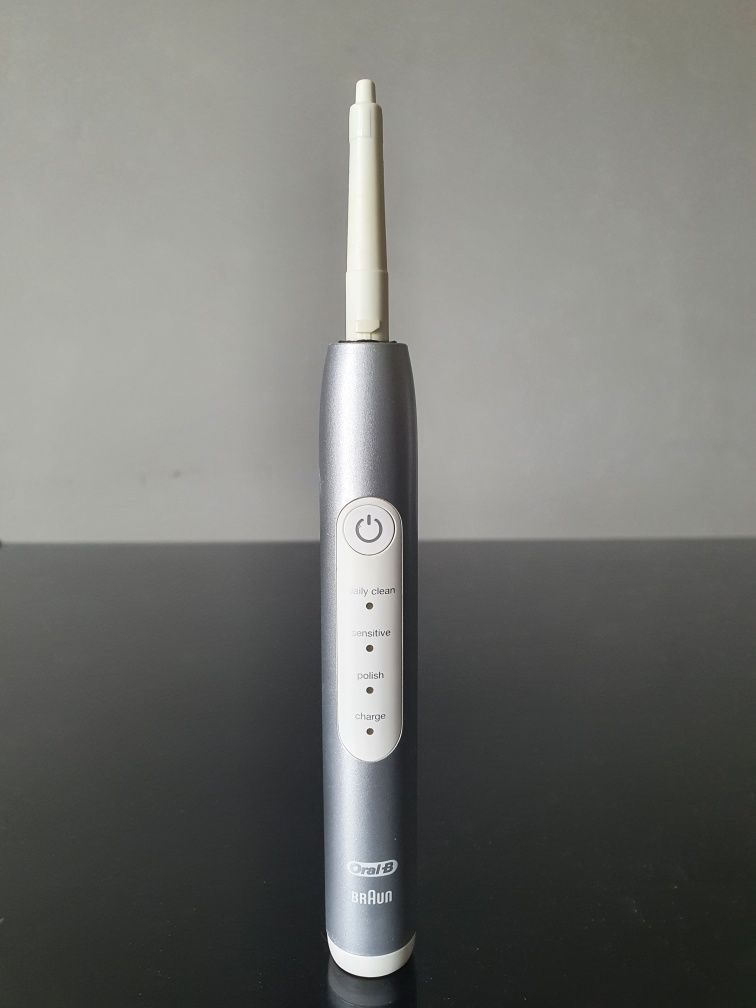 Szczoteczka elektryczna Oral B