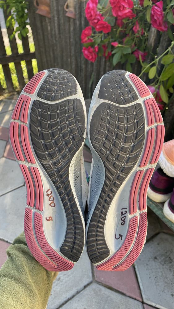 Оригінальні Кросівки Nike Air Zoom Pegasus 38 Розмір 40