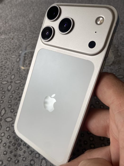 IPhone XR convertido 17 pro
