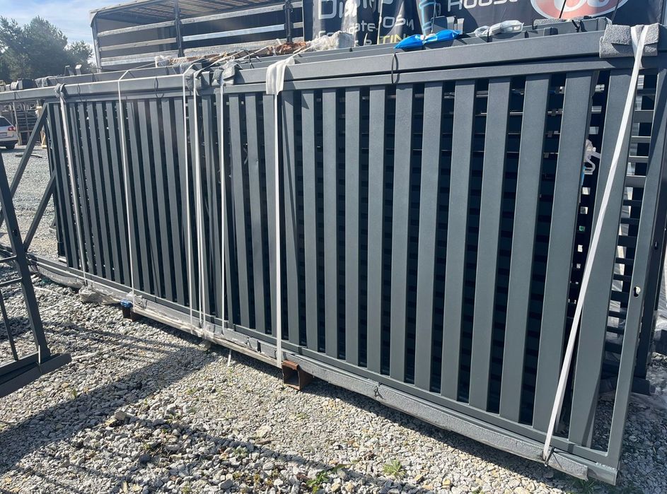 Brama przesuwna palisadowa palisada pionowa 4x1,5 400x150 antracyt