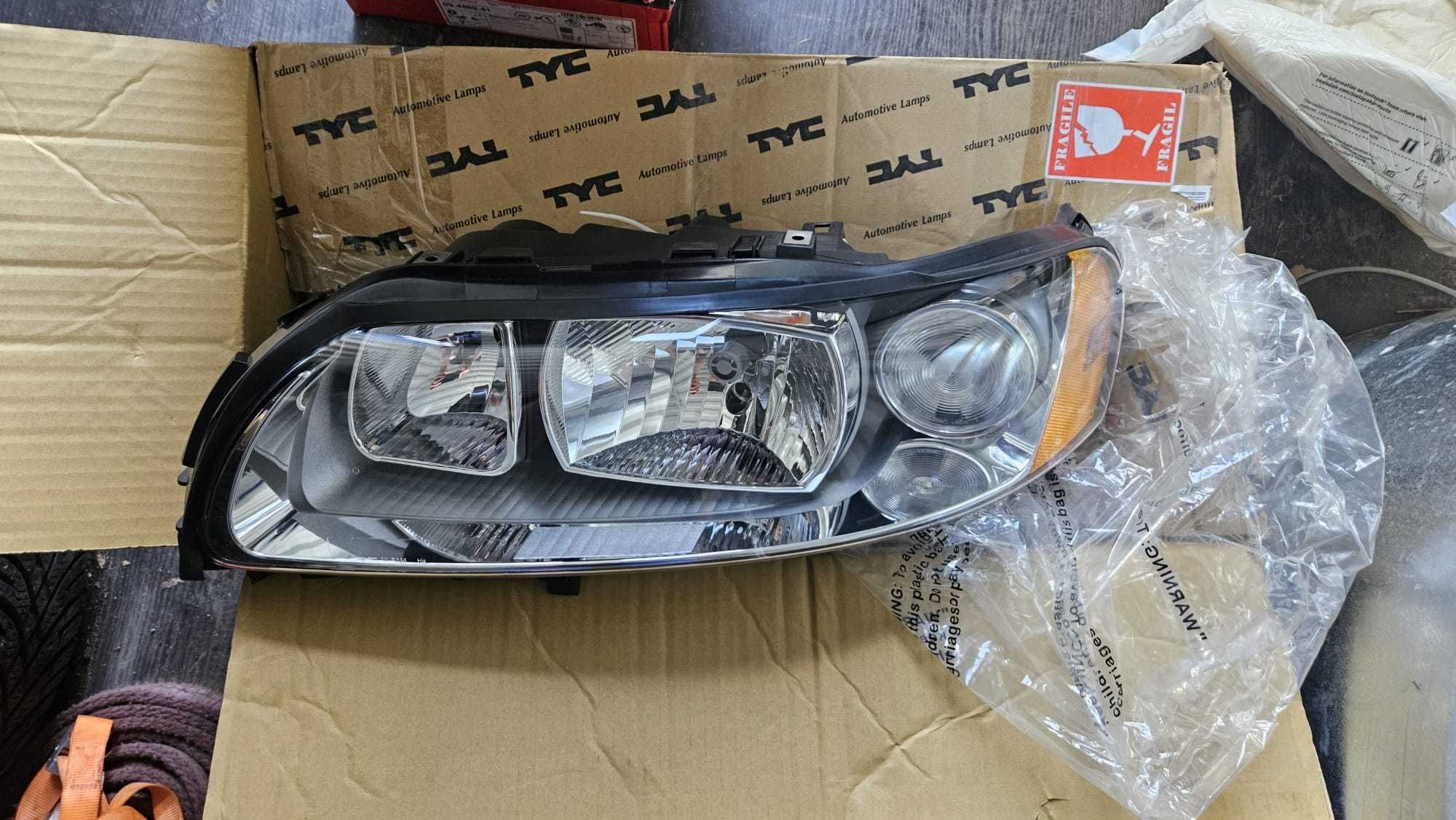 Reflektor Volvo S60/V70 lewy