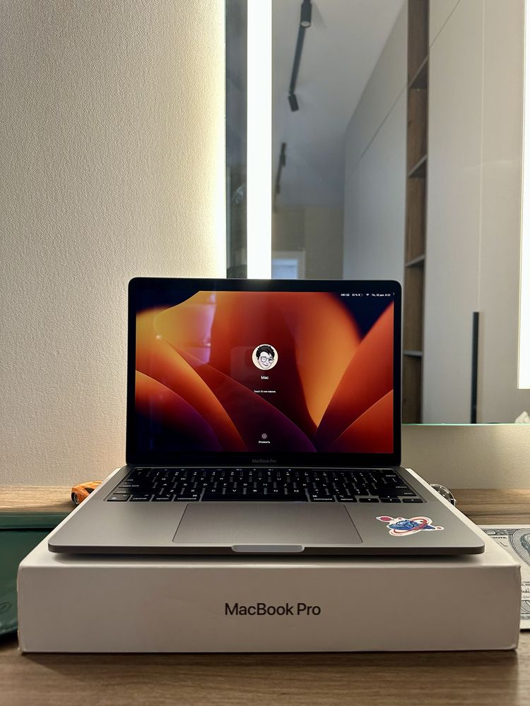 McBook Pro 2020 M1