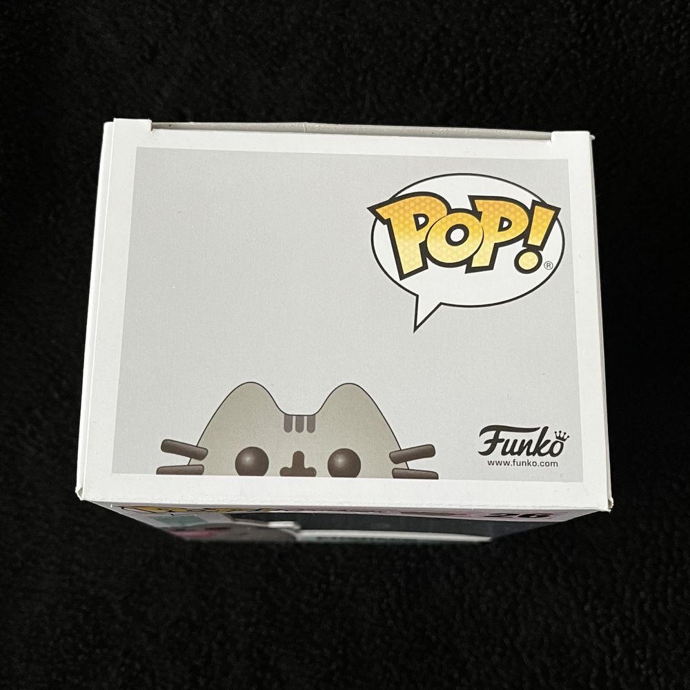 Funko Pop Pusheen with heart 26 Pusheen z sercem #26