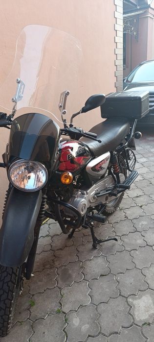 Мотоцикл Bajaj baxer 150