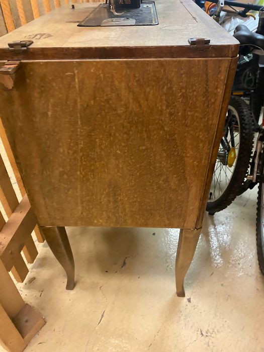 Швейная машинка Bergina Швейцария