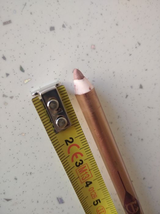 Charlotte Tilbury konturówka do ust