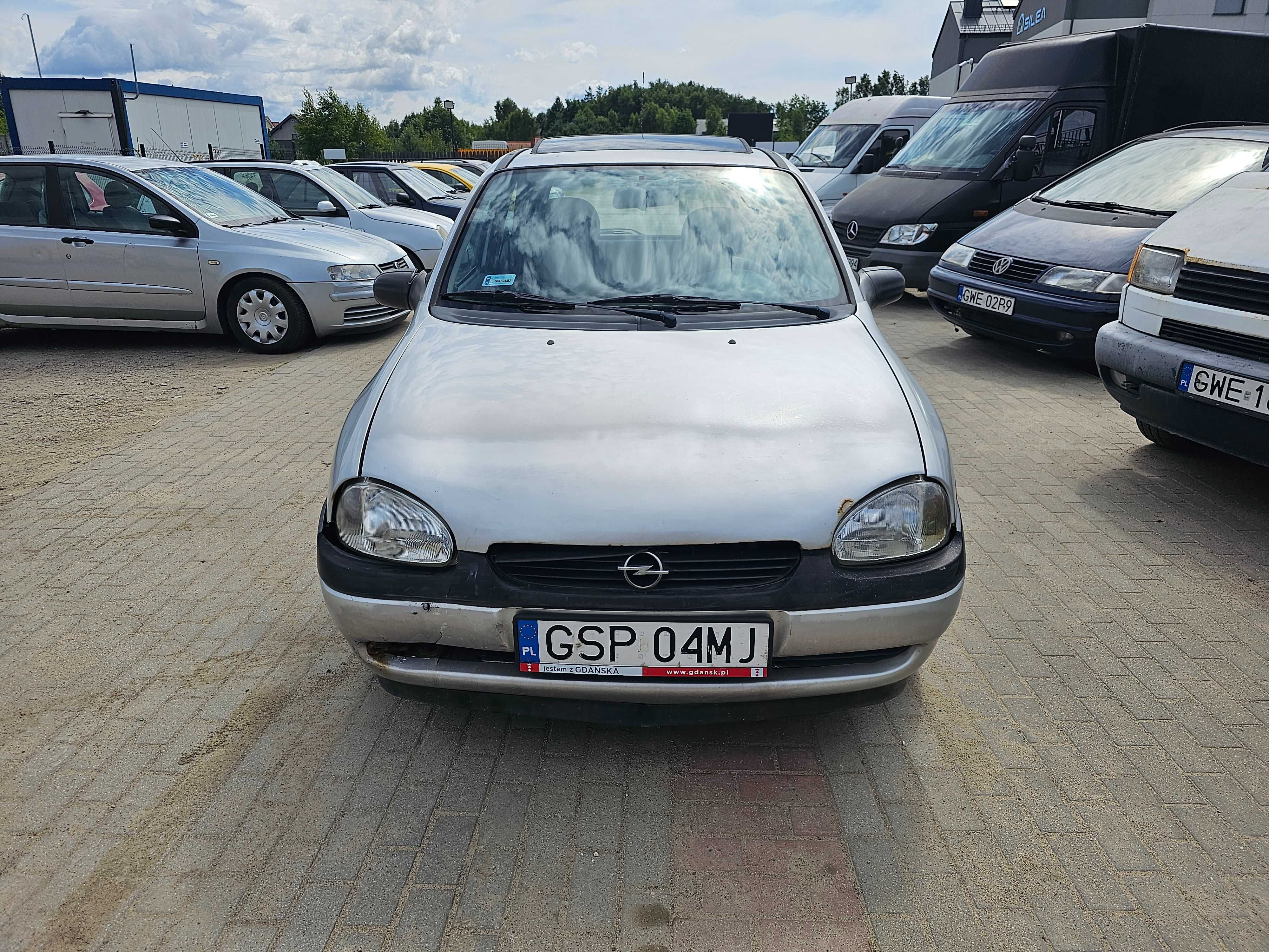 Opel Corsa 2000r. 1.0 benzyna 54KM / Opłaty Aktualne
