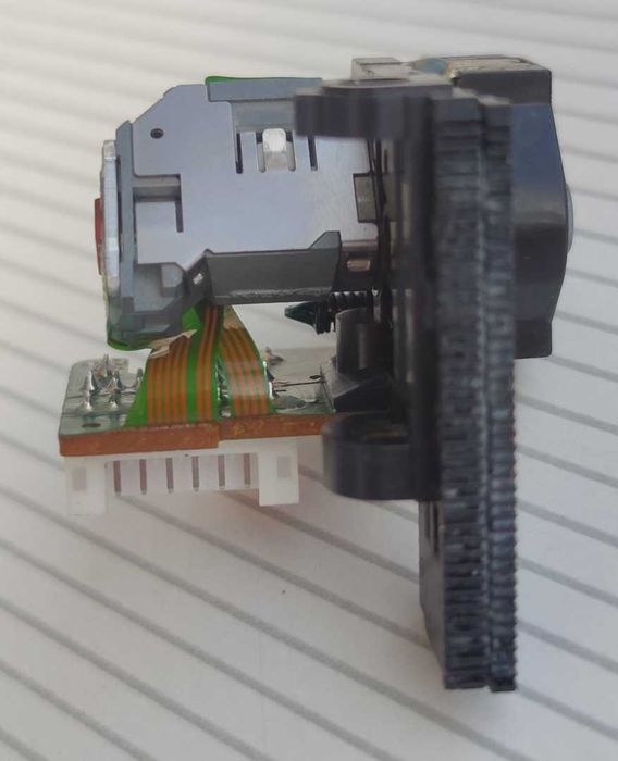 Sony KSS-151A лазерная головка