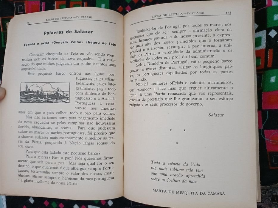 Livro de leitura antigo